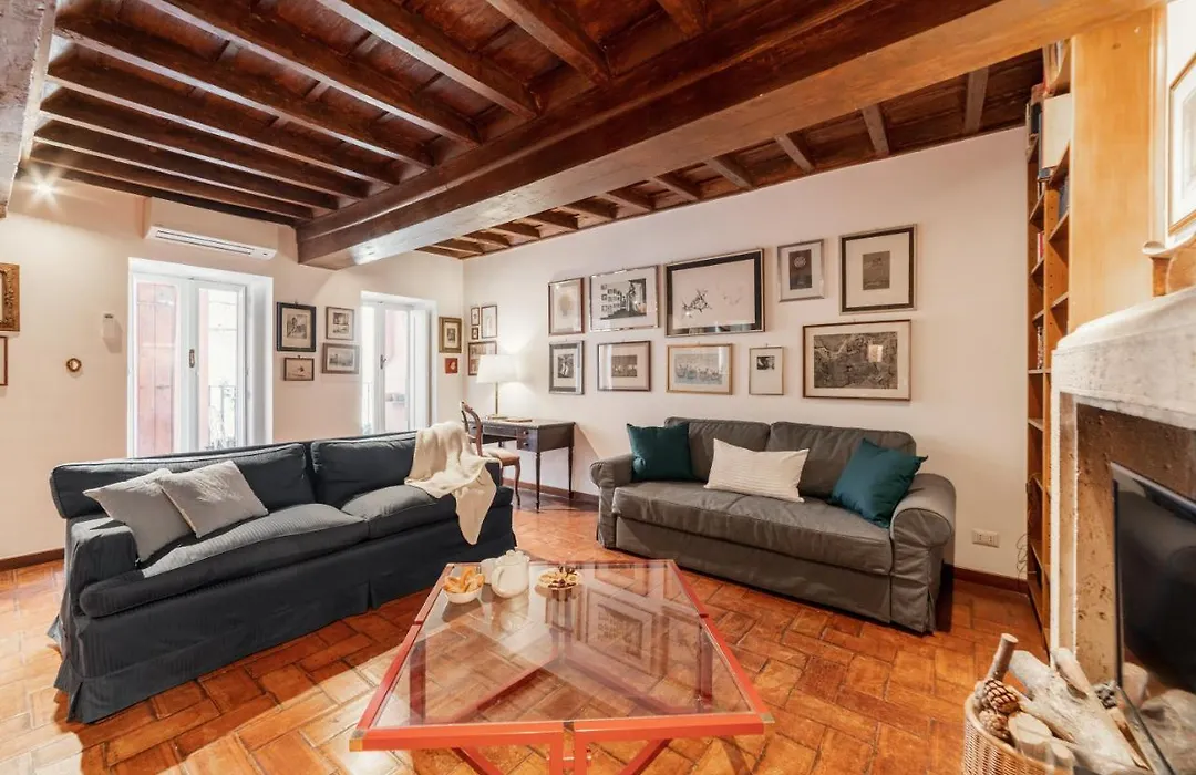 Domus Quiritum Charming, Appartamento D'Epoca A Campo De' Fiori-1